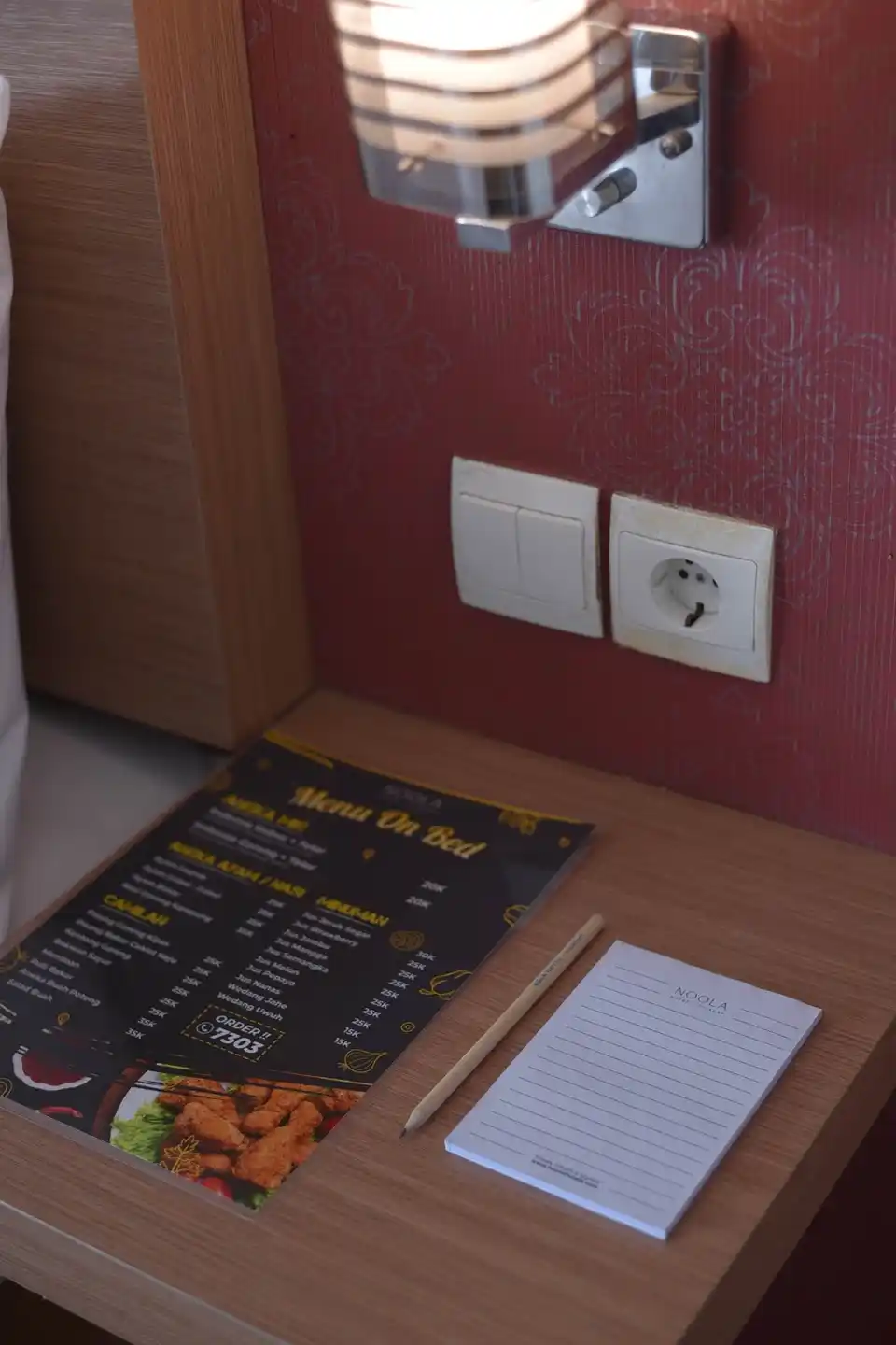 Deluxe Twin Room - 11