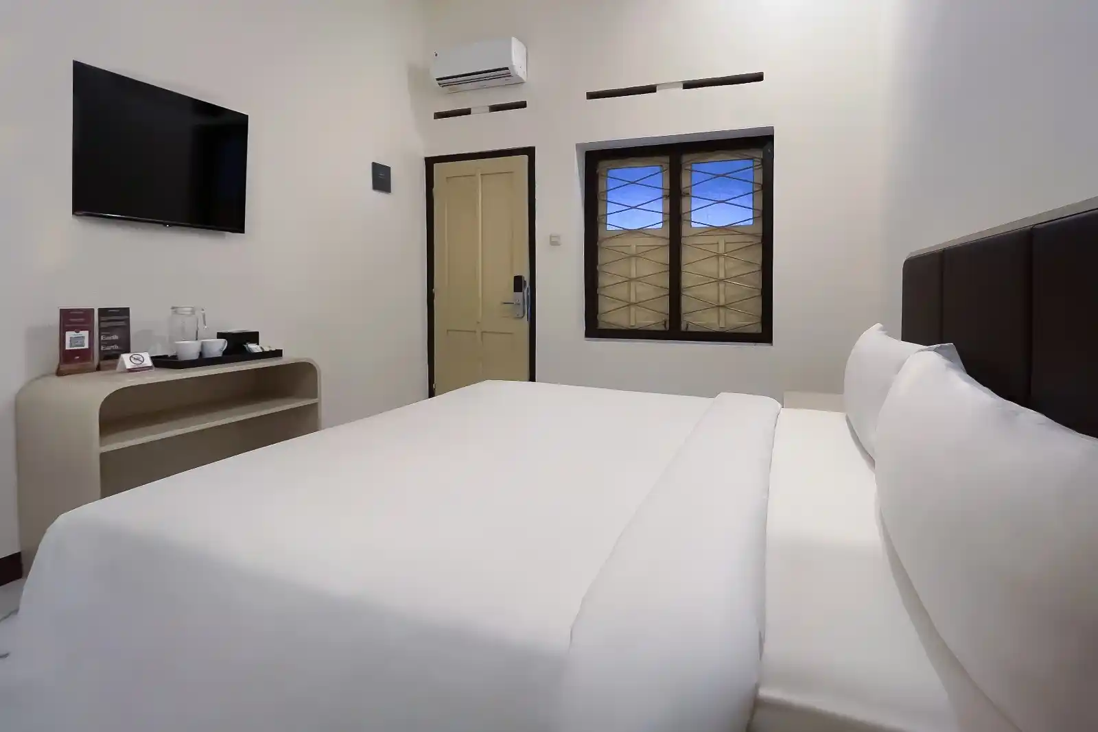 SUPERIOR DOUBLE ROOM ONLY