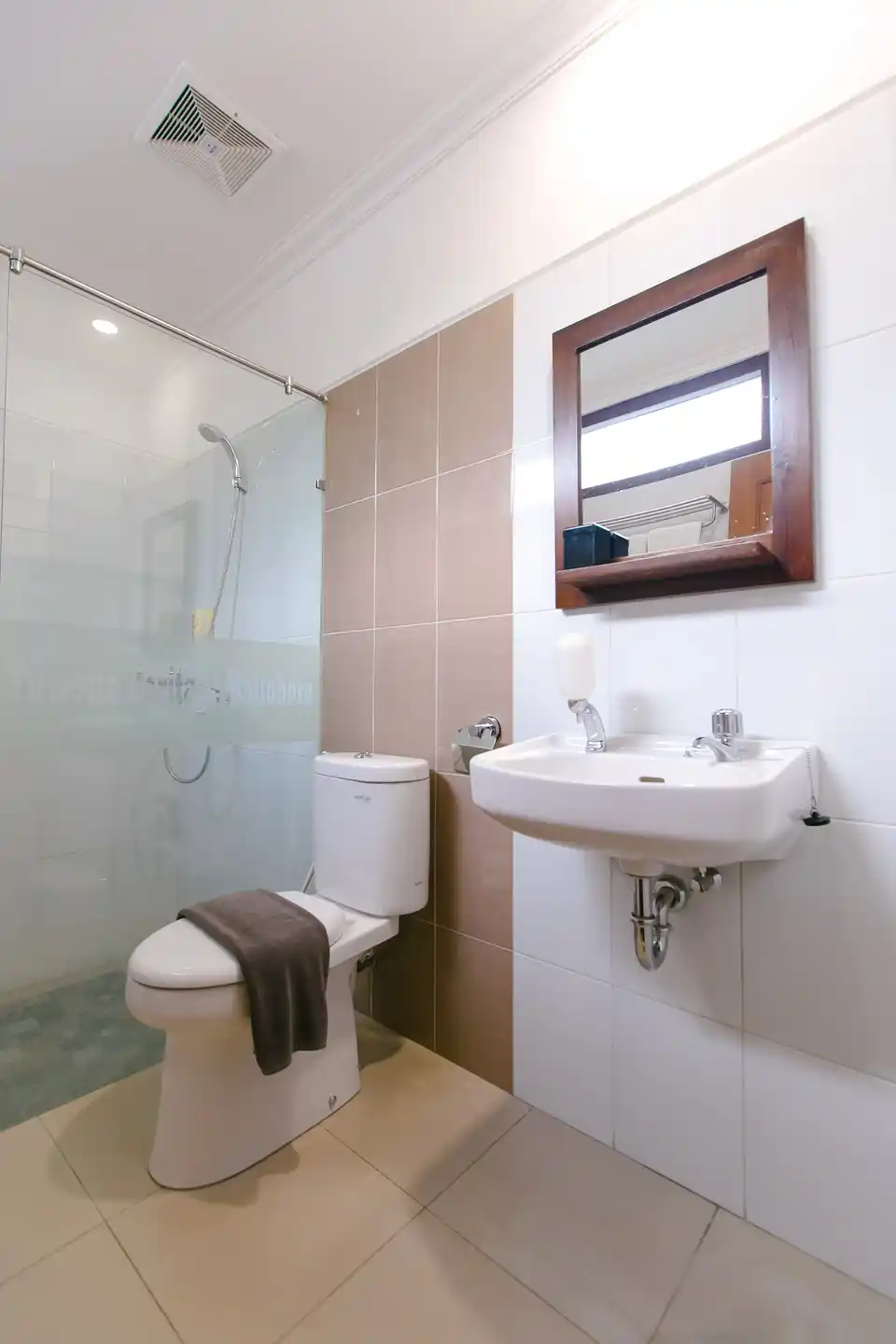 Deluxe Twin Room - 9